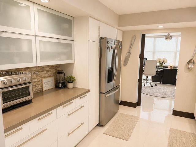 1000 Parkview Drive 710, Hallandale Beach, FL 33009
