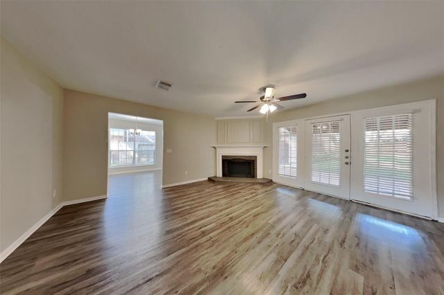 7515 Shangrila Lane, Houston, TX 77095
