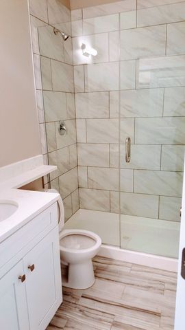 1409 W Diversey Parkway 210, Chicago, IL 60614