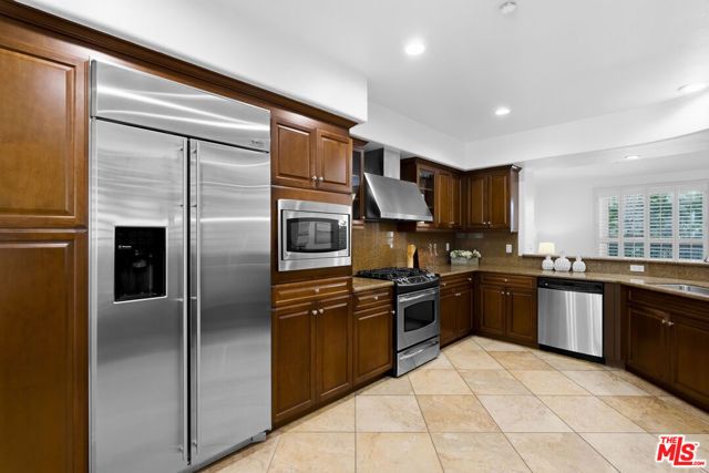 13031 Villosa Place 142, Los Angeles, CA 90094
