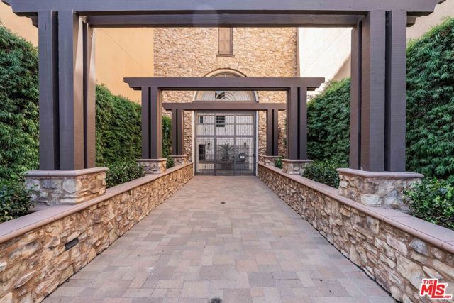 13031 Villosa Place 142, Los Angeles, CA 90094