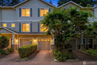 5710 198th Street SW #D, Lynnwood, WA 98036