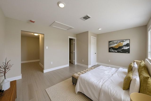 8302 Tavenor Lane, Houston, TX 77075