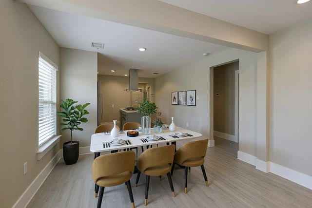 8302 Tavenor Lane, Houston, TX 77075