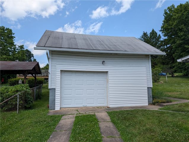 213 MCGILL AVE, Dawson, PA 15428