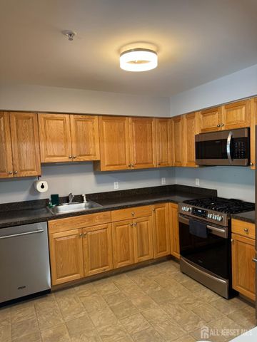1325 Fernwood Court, New Brunswick, NJ 08901