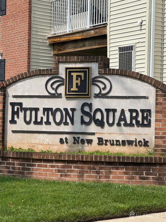 1325 Fernwood Court, New Brunswick, NJ 08901