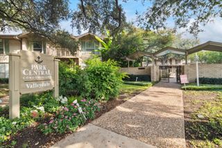 11118 Valleydale Drive A, Dallas, TX 75230