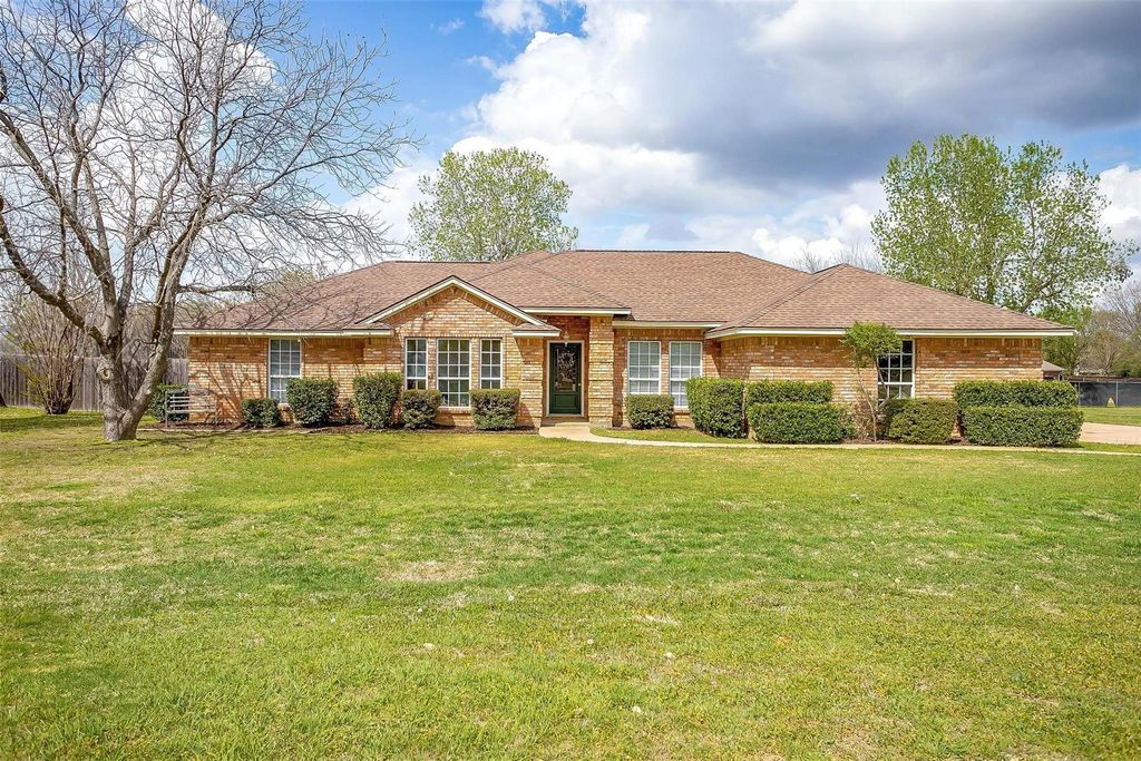 4709 Oak Grove Rendon Road, Burleson, TX 76028