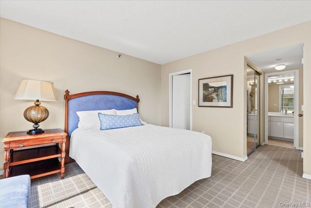 10 Stewart Place 7FW, White Plains, NY 10603