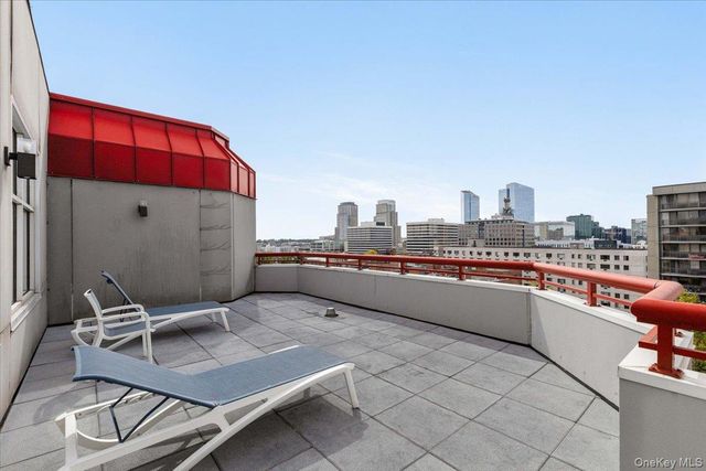 10 Stewart Place 7FW, White Plains, NY 10603