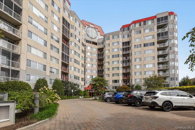 10 Stewart Place 7FW, White Plains, NY 10603