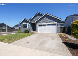 1453 Ne Forest Park St, Estacada, OR 97023