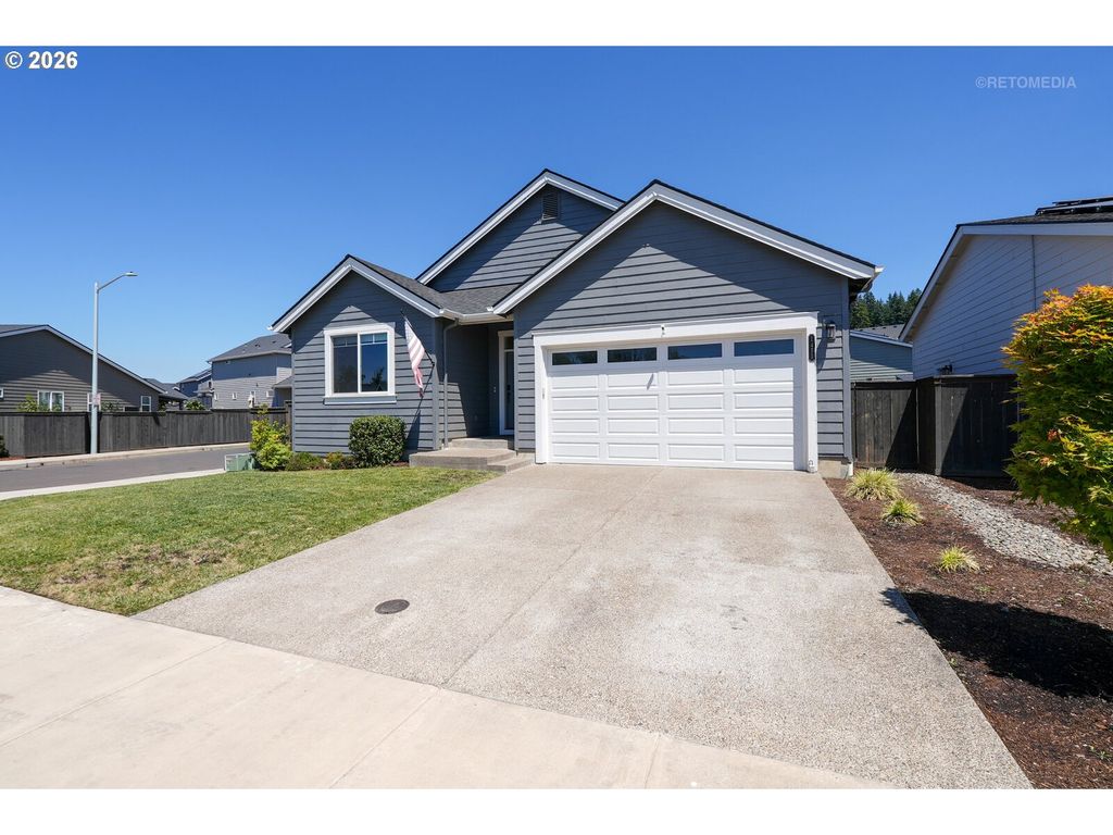 1453 Ne Forest Park St, Estacada, OR 97023
