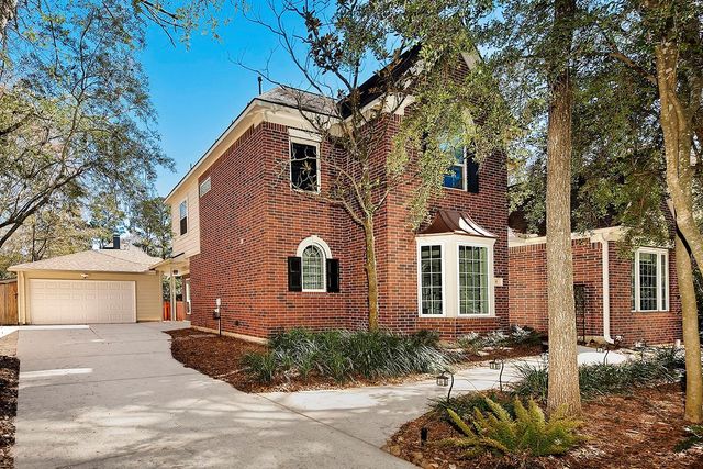 6 Thornbush Place, The Woodlands, TX 77381