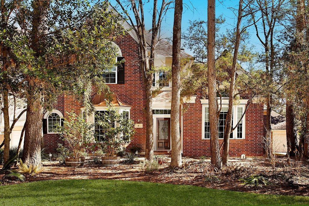 6 Thornbush Place, The Woodlands, TX 77381