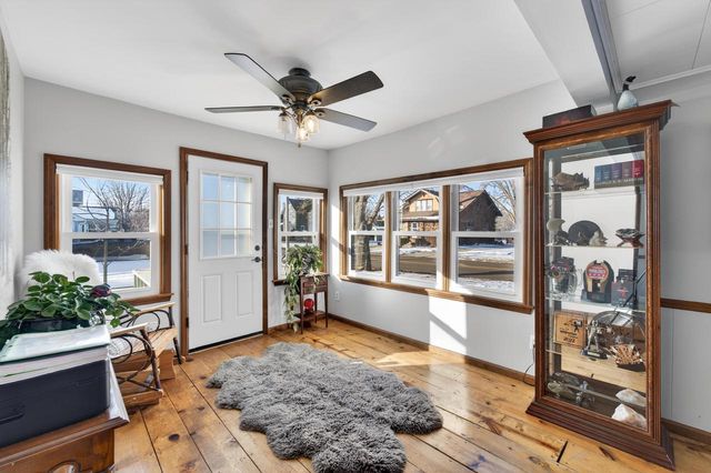 480 Freeman STREET, Genoa City, WI 53128