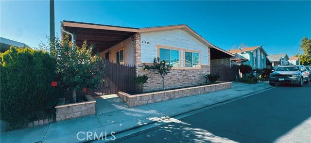 11430 Cumberland, Pomona, CA 91766