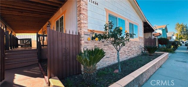 11430 Cumberland, Pomona, CA 91766