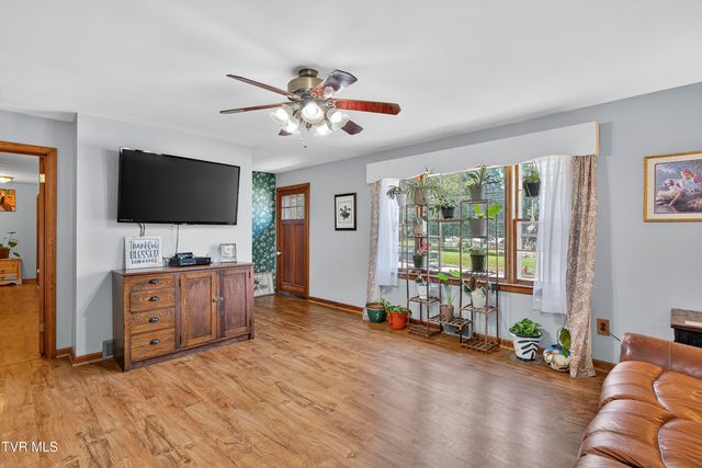 1348 Highland Drive, Marion, VA 24354