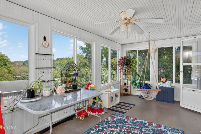 1348 Highland Drive, Marion, VA 24354