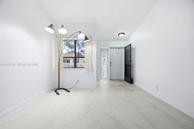 7924 NW 10th Street, Plantation, FL 33322