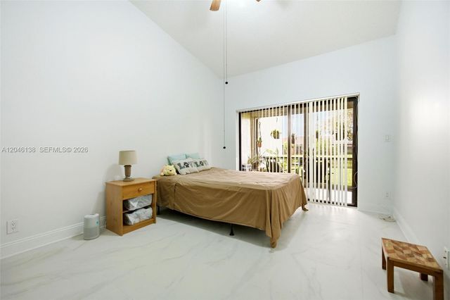 7924 NW 10th Street, Plantation, FL 33322