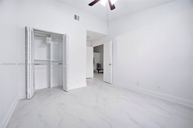 7924 NW 10th Street, Plantation, FL 33322