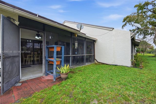 7924 NW 10th Street, Plantation, FL 33322