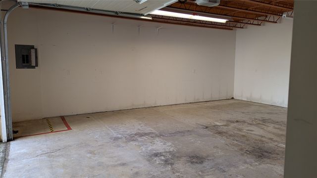 5050 W RIDGE Road 105, Erie, PA 16506