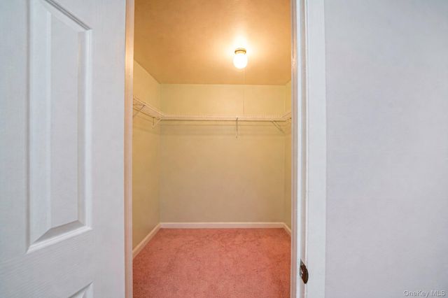 12 Hughes Lane, North Babylon, NY 11703