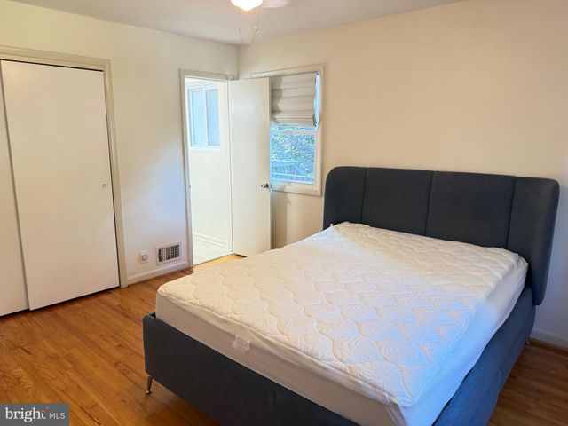 5628 ALTA VISTA RD, Bethesda, MD 20817