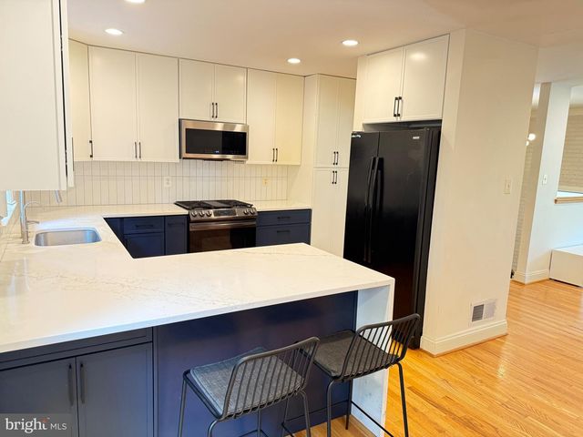 5628 ALTA VISTA RD, Bethesda, MD 20817