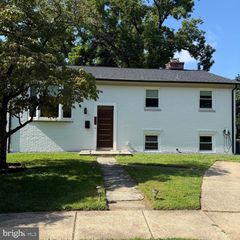 5628 ALTA VISTA RD, Bethesda, MD 20817