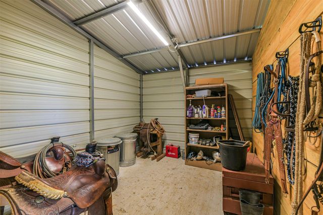 1140 County Road 2274, Cleveland, TX 77327