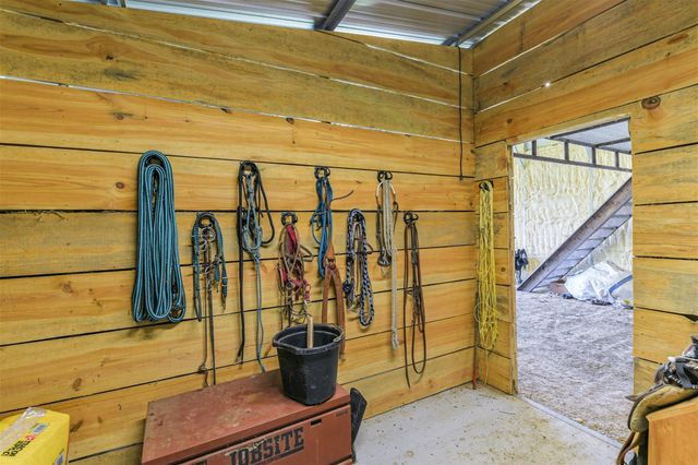1140 County Road 2274, Cleveland, TX 77327