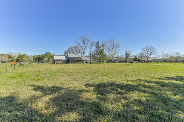 1140 County Road 2274, Cleveland, TX 77327