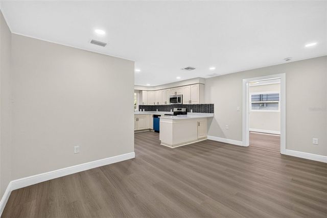 38706 CALVIN AVENUE, Zephyrhills, FL 33542