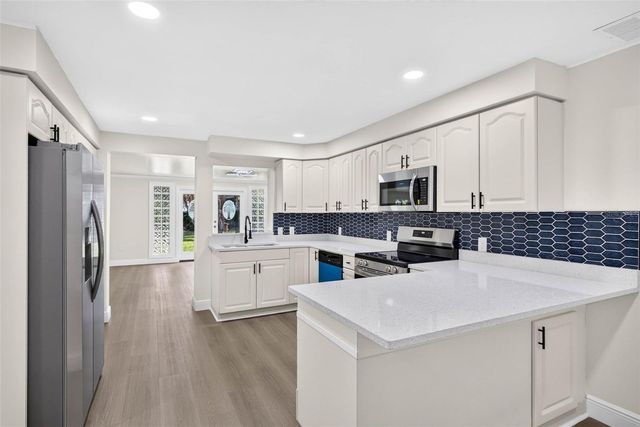 38706 CALVIN AVENUE, Zephyrhills, FL 33542