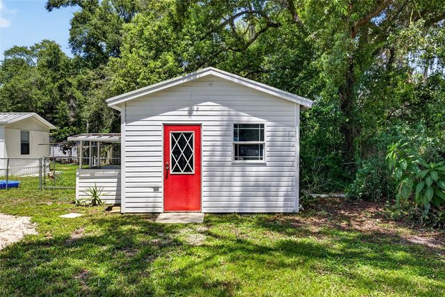 38706 CALVIN AVENUE, Zephyrhills, FL 33542