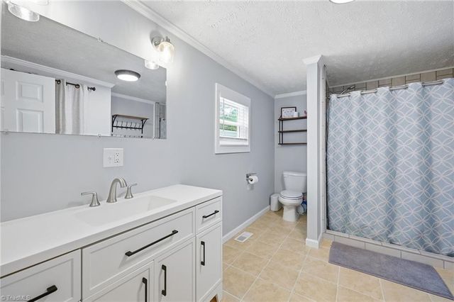 6597 Dennis Road, Walnut Cove, NC 27052