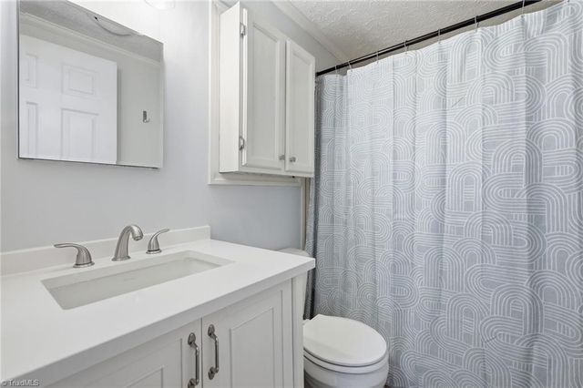 6597 Dennis Road, Walnut Cove, NC 27052