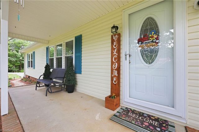 6597 Dennis Road, Walnut Cove, NC 27052