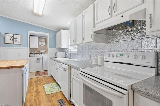 6597 Dennis Road, Walnut Cove, NC 27052