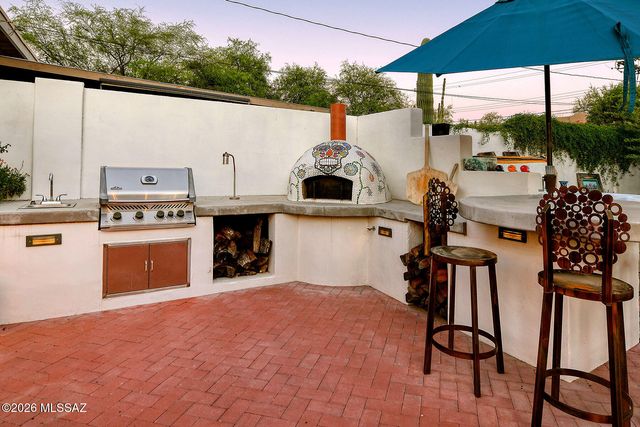 2022 E Mabel Street, Tucson, AZ 85719
