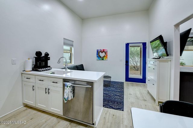 2022 E Mabel Street, Tucson, AZ 85719