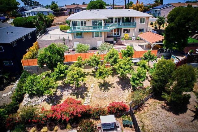 4675 Munroe, La Mesa, CA 91942