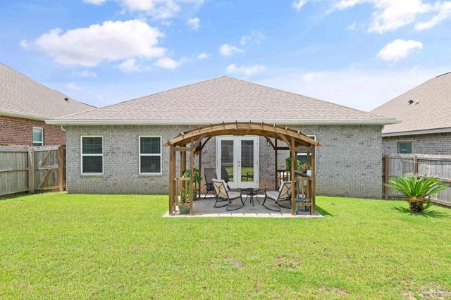 3564 Whitetail Ln, Pensacola, FL 32526