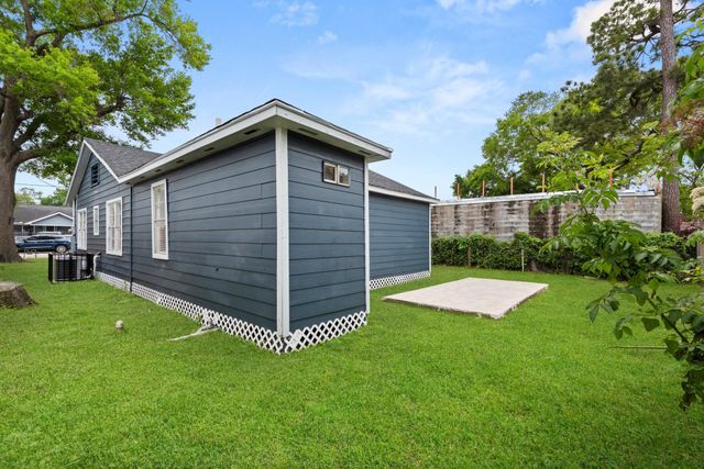 1309 Bragg Street, Houston, TX 77009