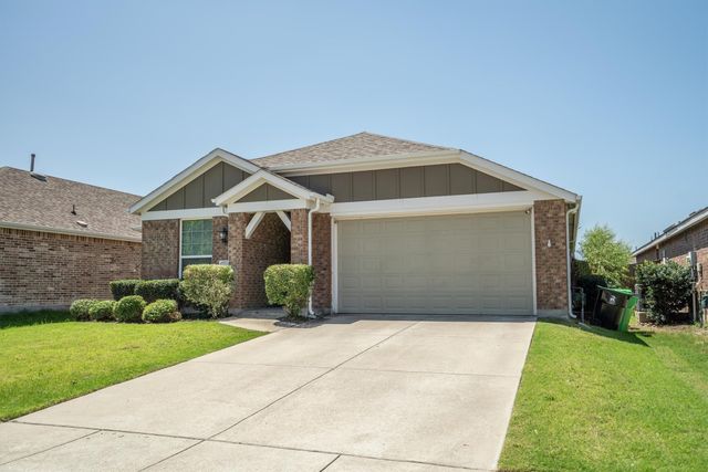 1620 Meadow Trail Lane, Aubrey, TX 76227
